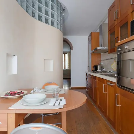 Apartment Meta Italy Da Claudia Milan